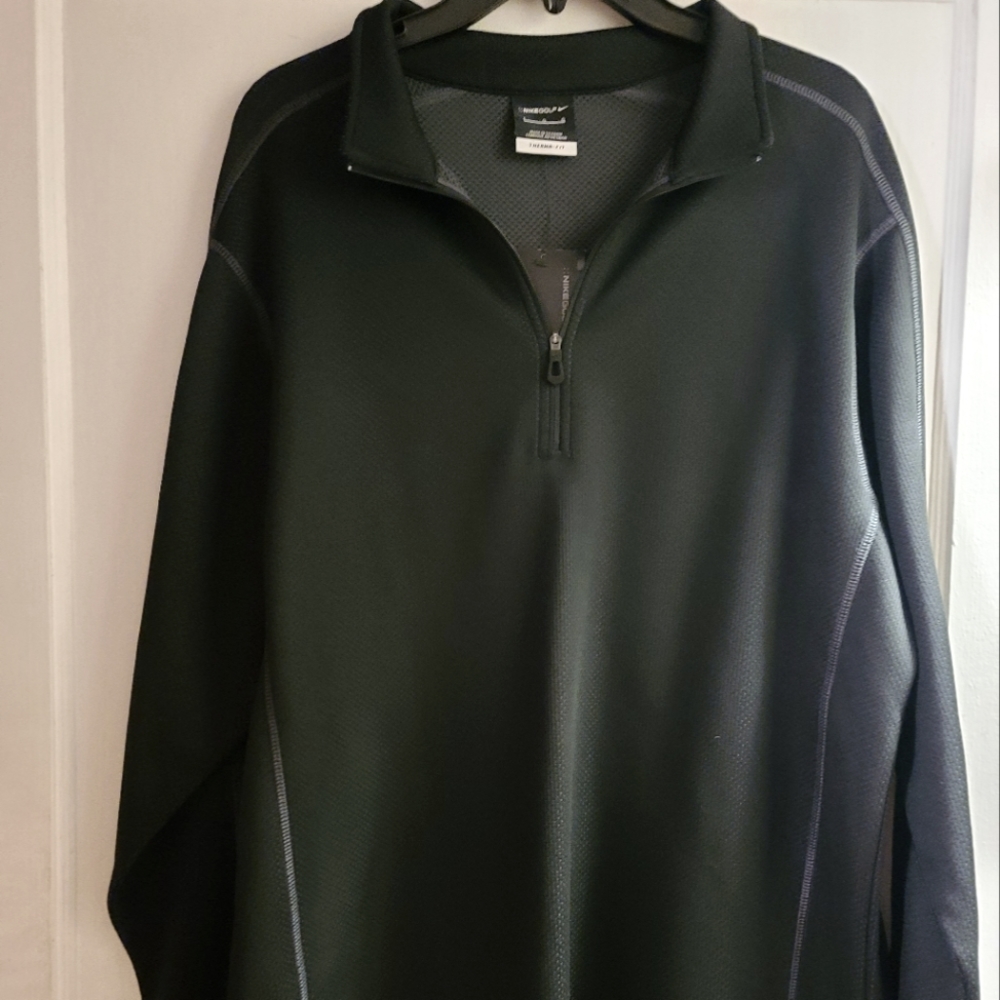 NWT   Mens Nike Therma-Fit Golf Jacket.